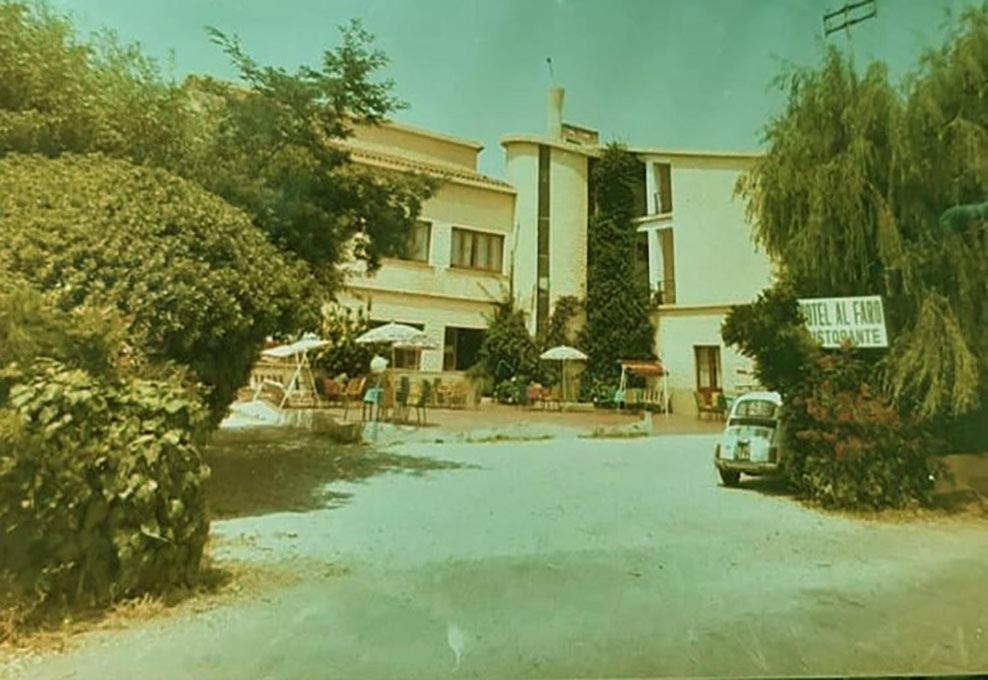 Hotel Al Faro Spiaggia La Cinta Santeodoro 圣特奥多罗 外观 照片